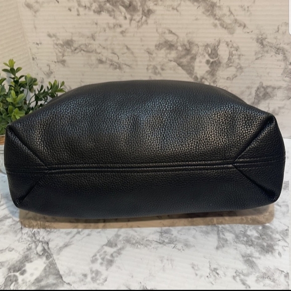 "SOLD" MICHAEL Michael Kors black Jet Set shoulder bag - Picture 5 of 10